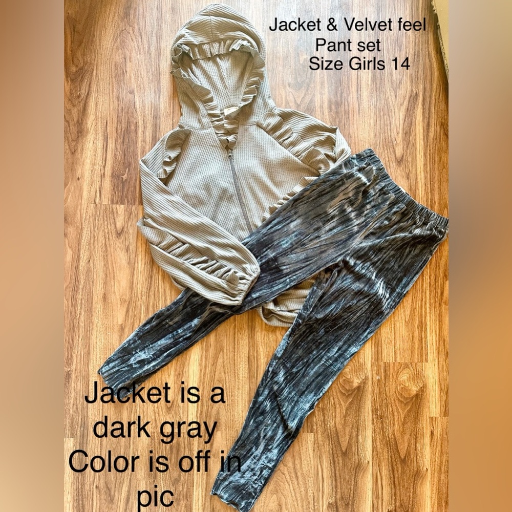 Joyfolie Gray and Black Matching Set